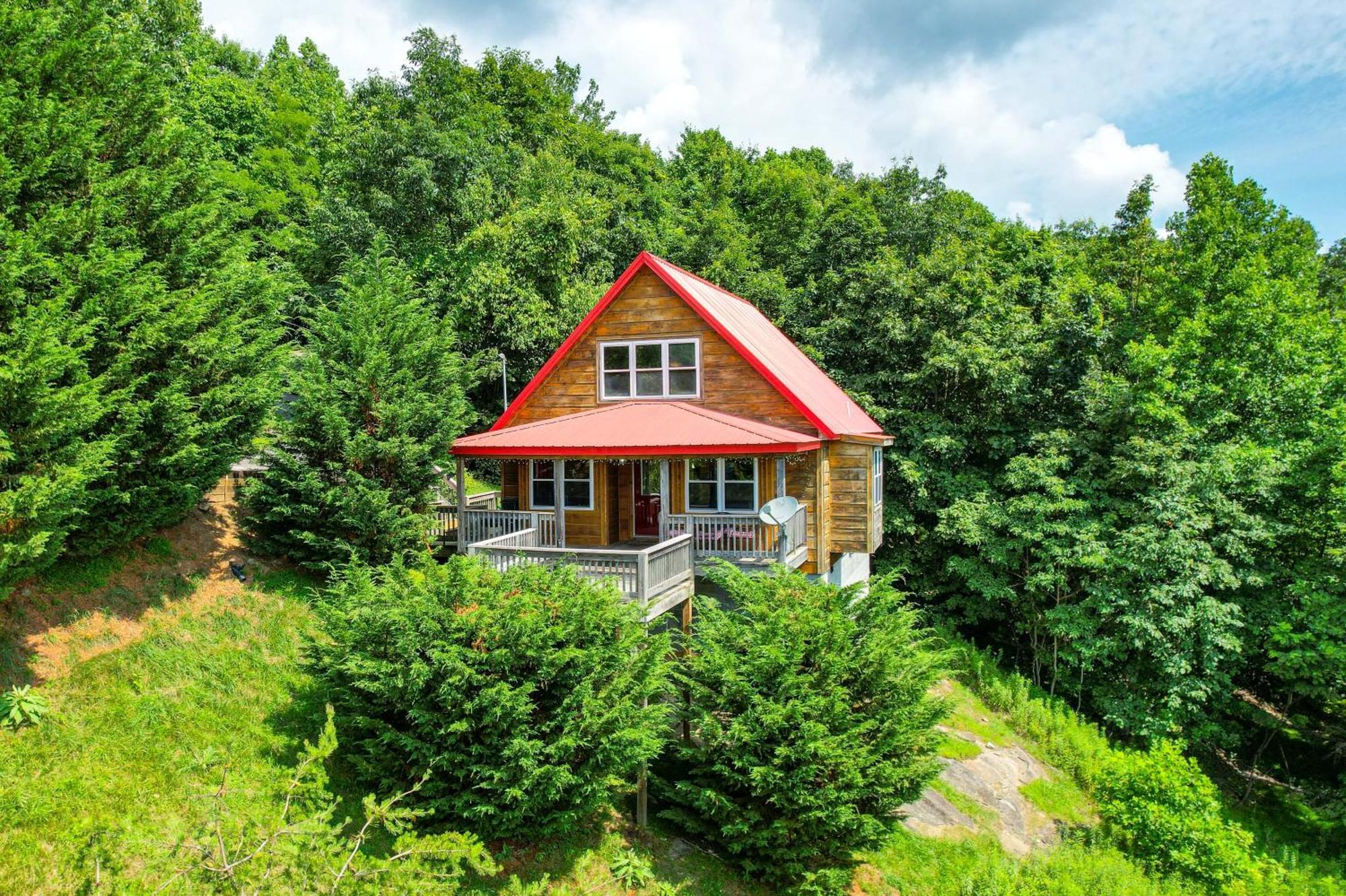 Warm And Cozy Cabin With Deck On Top Of The Blue Ridge Fancy Gap Dış mekan fotoğraf